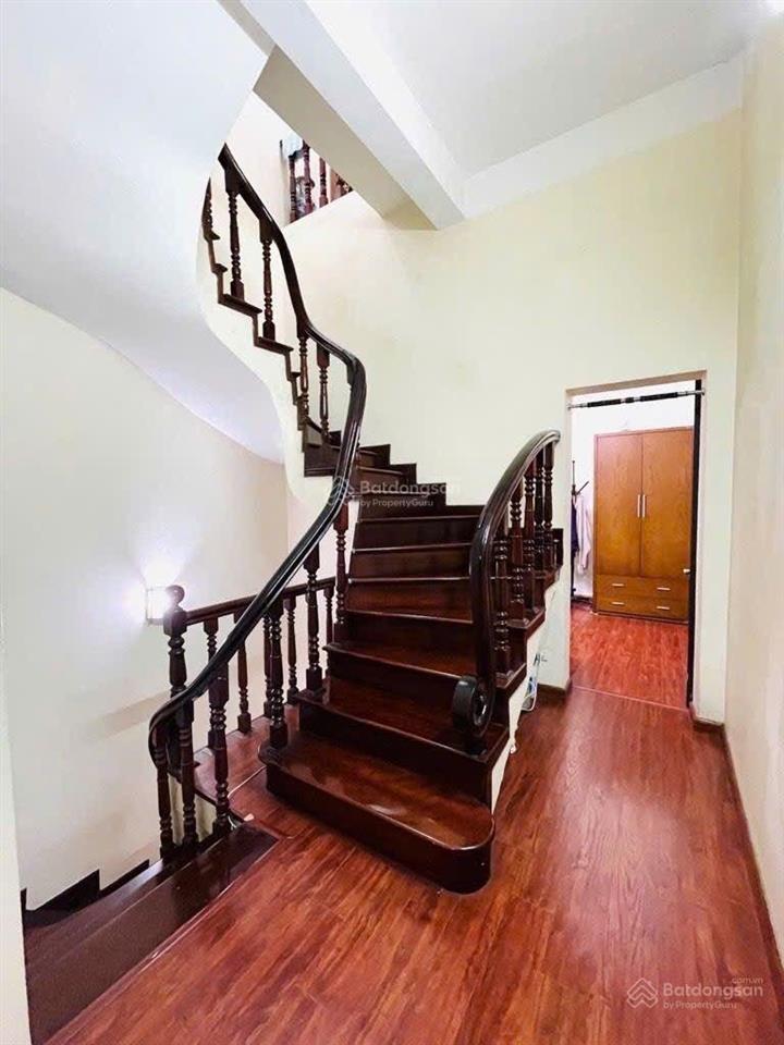 Bán nhà trung văn, đại linhcương kiên ở luôn. 40m2*4 tầng 5,3 tỷ. gần hồ, tố hữu, đl thăng long