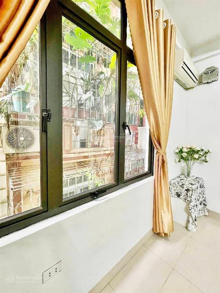 Nhà dân xây lương thế vinh  phùng khoang, 5 tầng, ngõ thông ở ngay. 37 m2 *5 tầng. nhỉnh 6 tỷ