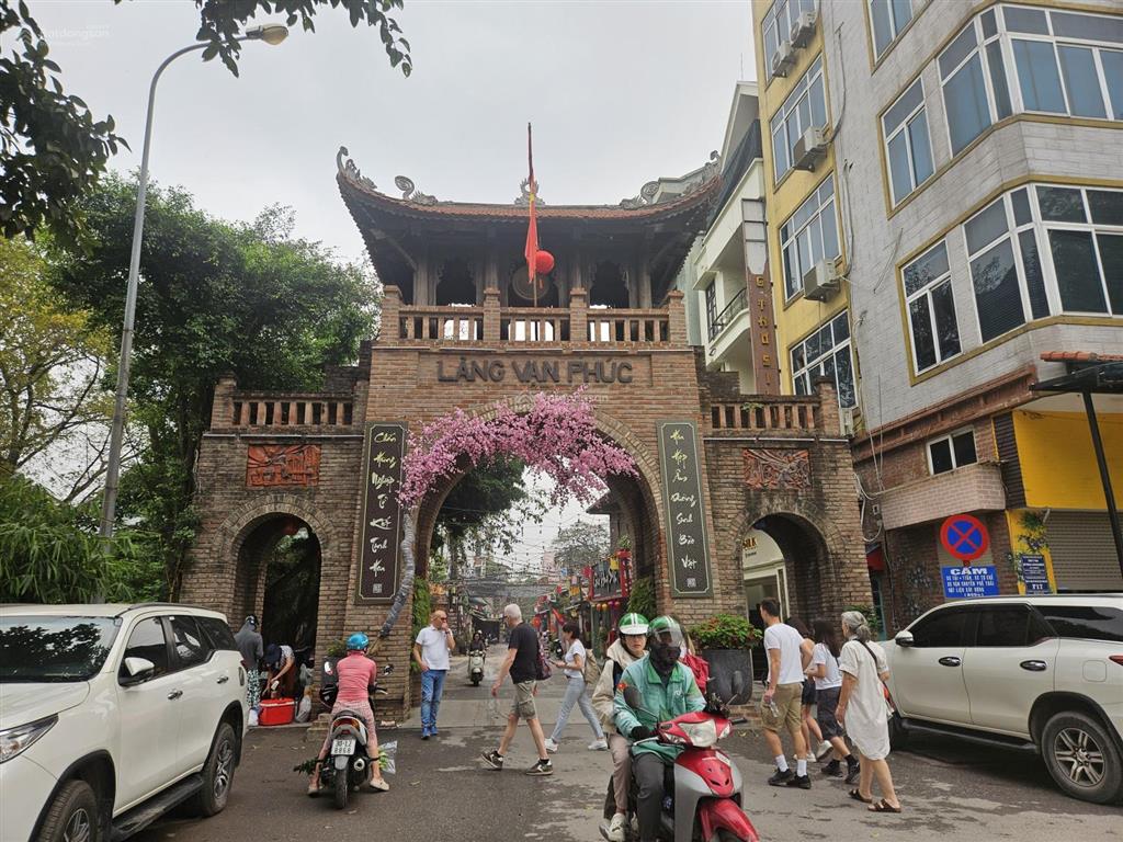 Hiếm. bán nhà khu vạn phúc tố hữu. 4 phòng ngủ. ngõ thoáng, gần ô tô. 38 m2 * 4 tầng. chỉ 5,75 tỷ