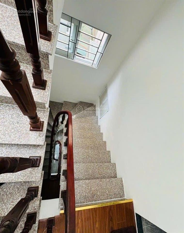 Hiếm. bán nhà khu vạn phúc tố hữu. 4 phòng ngủ. ngõ thoáng, gần ô tô. 38 m2 * 4 tầng. chỉ 5,75 tỷ