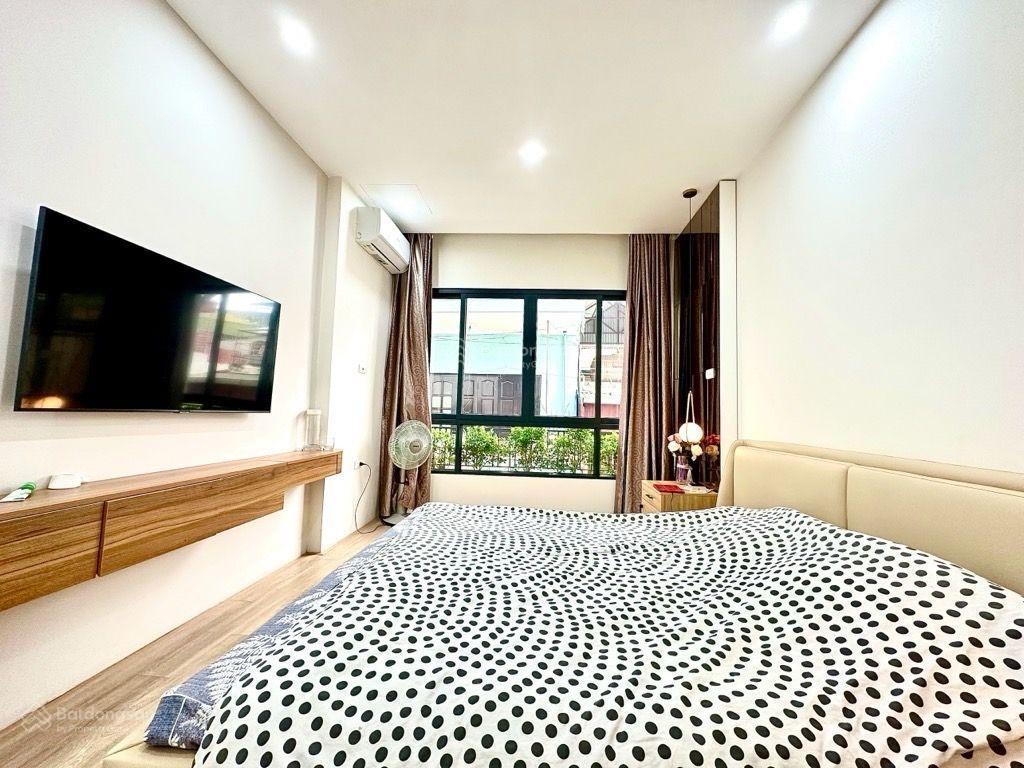 Bán nhà đường ô tô khu nguyễn trãi  lương thế vinh  trung văn. thang máy. 41 m *6 tầng. 8,65 tỷ