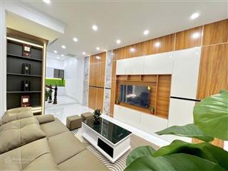 Bán nhà tại nguyễn trãi. dân cư qua lại đông. bán hàng tiện. ô tô đến cổng. 40m2 * 5 tầng. 8,2 tỷ