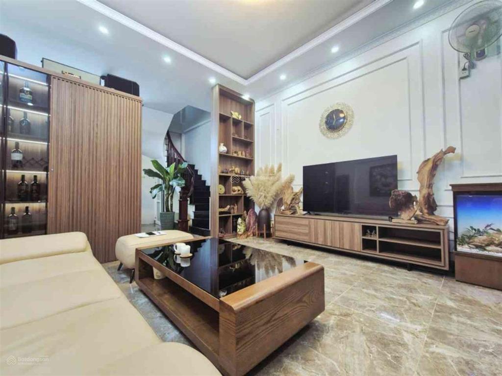 Mỹ đình chủ nhà 45 tuổi đổi chỗ ở. để lại căn nhà tâm huyết giá mềm hiếm có. 35 m2 * 5 tầng 6, x tỷ