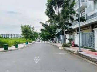 Cho thuê nhà 2 trệt 2 lầu kdc bửu long 3 0398 378 ***