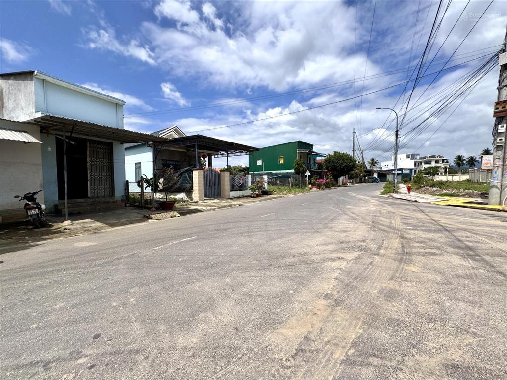 Bán đất đường nhựa chu văn an diên toàn rộng 17m giá rẻ