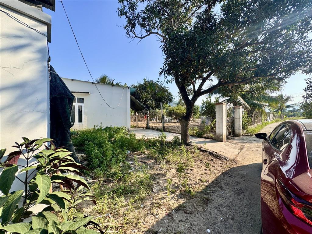 Bán đất diên an dân cắt bán giá chỉ 13tr/m2 đường oto thông 2 đầu