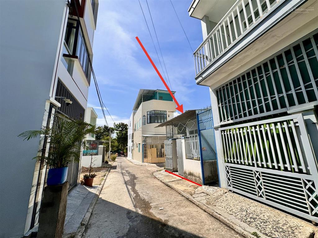 Bán nhà căn góc tái định cư đất lành giá rẻ đầu tư