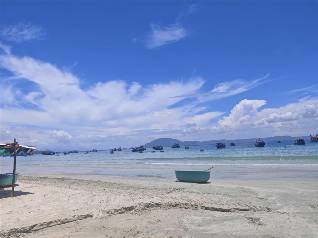 Đất biển dốc lết đường nhựa giá đầu tư