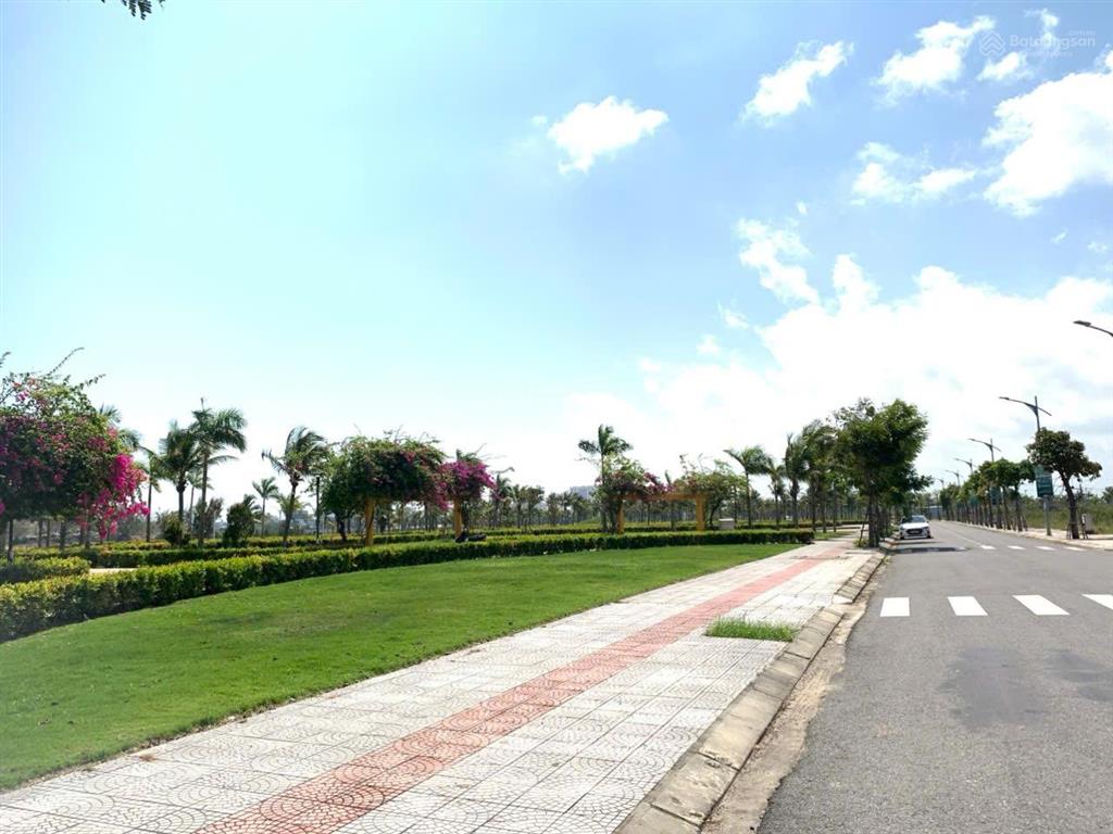Bán đất khu đô thị đẹp tại đà nẵng  nam hòa xuân giá chỉ 4.9 tỷ
