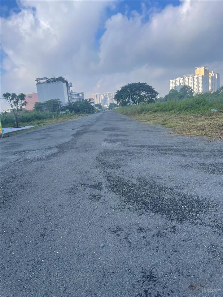 Bán đất nền dự án lô n23, khu dân cư sở văn hóa thông tin, dt 6x16.67=100m2, giá 11,2 tỷ