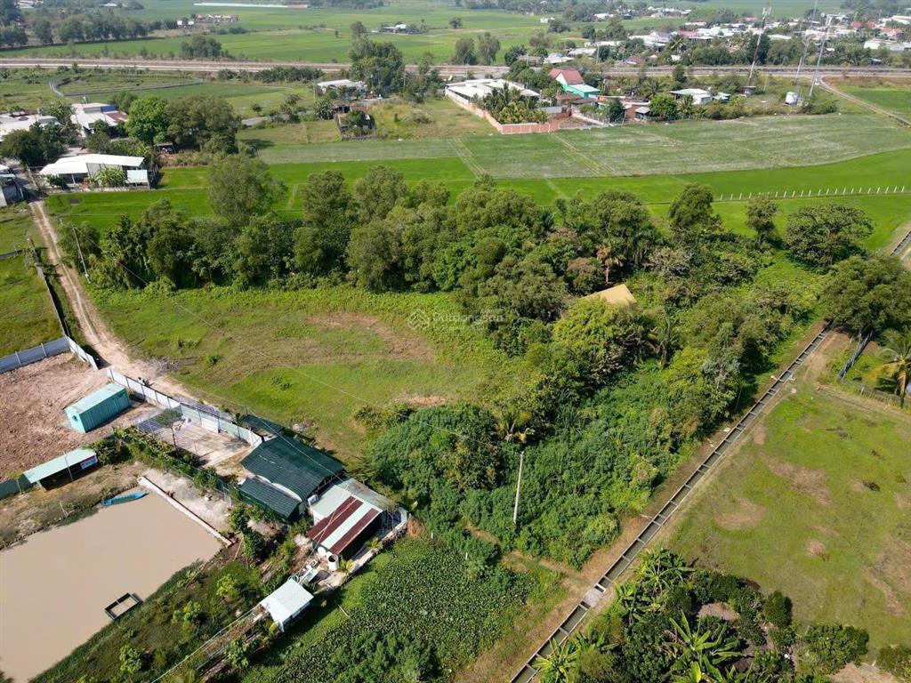 Bán đất nhà vườn trung lập thượng, củ chi 6.122m², sát tỉnh lộ 2, sẵn nhà & hồ bơi tiện nghỉ dưỡng