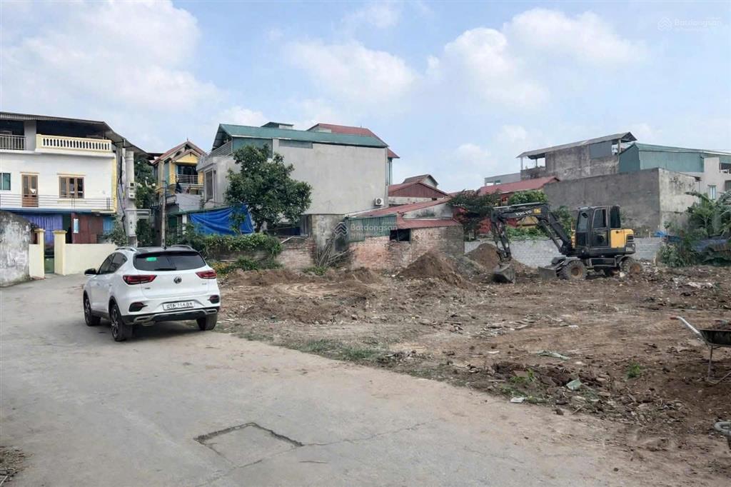 F0 thị trấn bần tài chính chỉ nhỉnh2 tỷ đường thông ô tô sẵn sổ từng lô