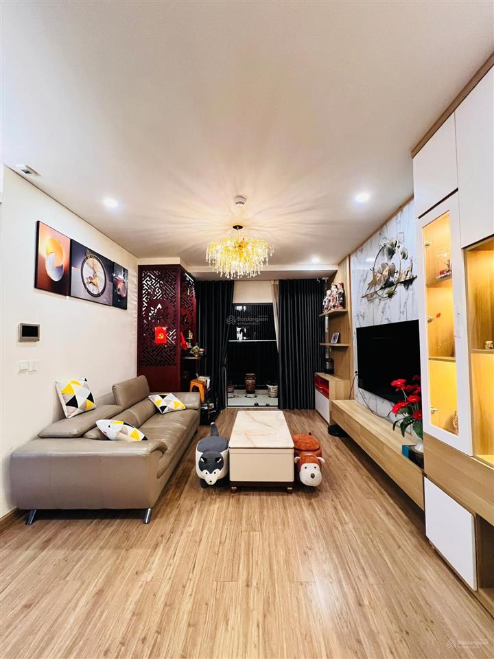 Chủ nhà gửi bán gấp căn hộ 3n2vs nhà full nội thất giá nhỉnh 9 tỷ.0986 270 ***