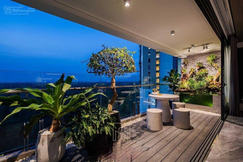 Chính chủ gửi bán căn hộ 3n toà m3 vinhomes metropolis liễu giai nhà đẹp view hồ 0986 270 ***