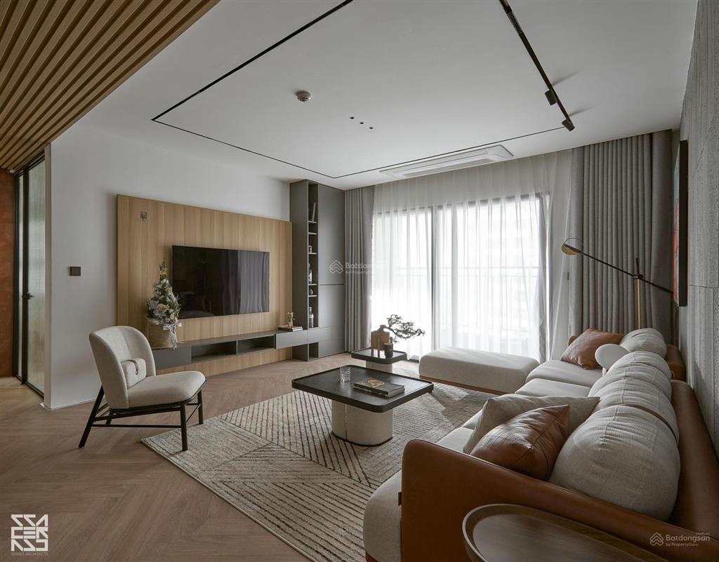 Chính chủ gửi bán căn hộ 3n toà m3 vinhomes metropolis liễu giai nhà đẹp view hồ 0986 270 ***