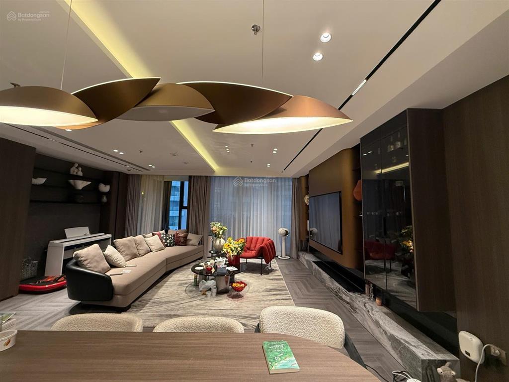 Bán cc the nine, phạm văn đồng, 132m2, giá thỏa thuận, 3pn, 2wc siêu hot 0986 270 ***