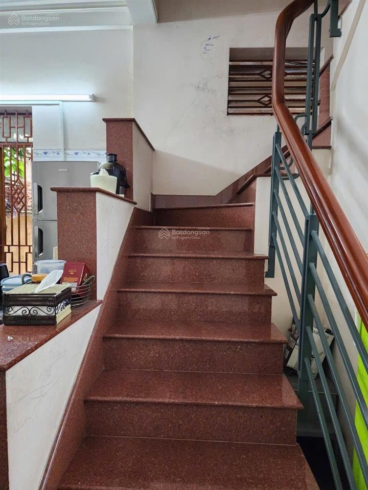 Diện tích đất 60m2 diện tích sàn xây dựng 180m2