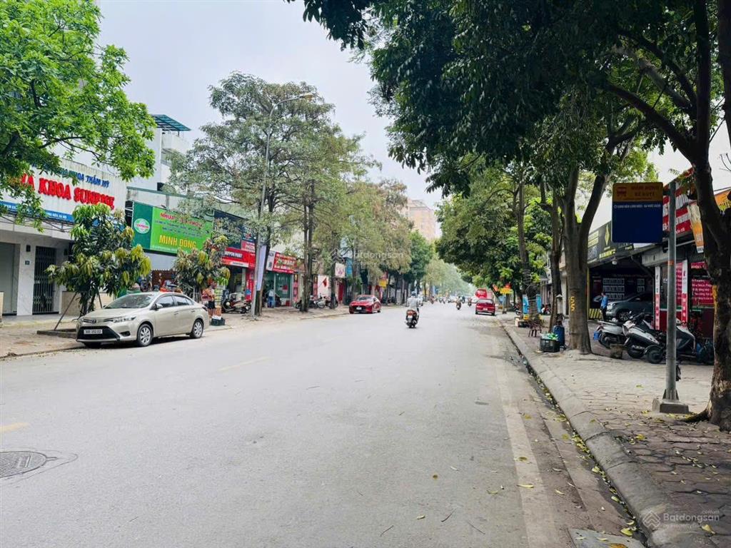 Bán gấp mảnh đất tại mặt phố phạm khắc quảng  giang biên, long biên, sổ đỏ chính chủ