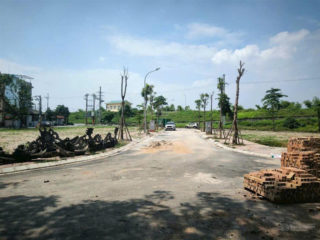 Còn 1 vài lô dành cho nhà đầu tư đất đấu giá hàn lạc phú thị gia lâm ạ