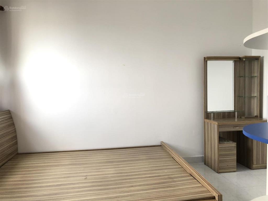 Cần cho thuê căn hộ ngọc khánh quận 5, dt 67m2, 2pn, giá 10,5 tr/th, có nội thất