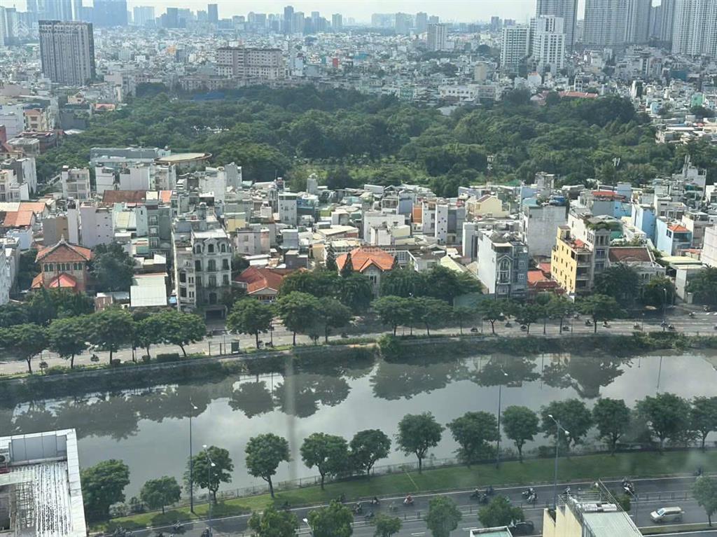 Cho thuê căn hộ penthouses central garden quận 1, dt 168 m2, 3pn, 17 tr/th
