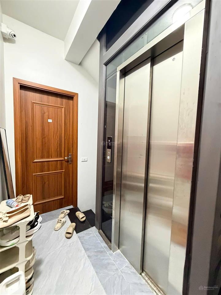 Cần bán gấp ccmn siêu dòng tiền phố triều khúc 80m*8 tầng gồm 14 phòng pull đồ doanh thu 700tr/nqm