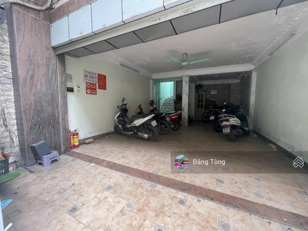 Bán nhà nguyễ phúc lai hoàng cầu ba bước ra hồ hoàng cầu, mặt đường ô tô tránh kinh doanh55m*6 t