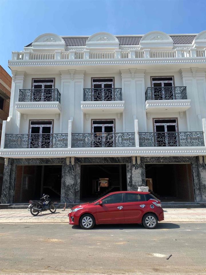 bán nhà phố mặt tiền