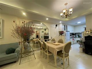 Bán căn góc 3pn 2wc  cc mone 6,2tỉ, nhà đẹp mới, chính chủ đầu tiên, cần tiền nên bán, miễn mg