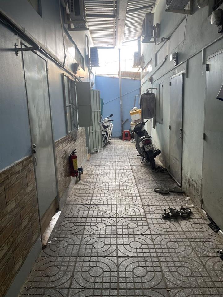 Đất thổ cư có 7 phòng trọ, doanh thu 18 triệu/ tháng