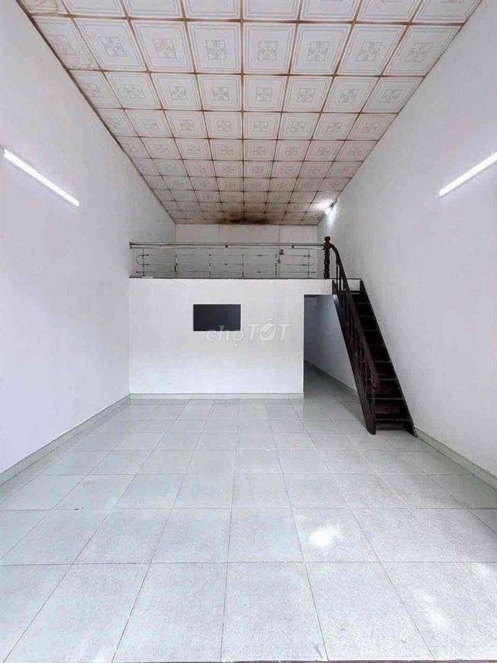 Cho thuê nhà mặt tiền Lý Triện 200m2 giá 8triệu