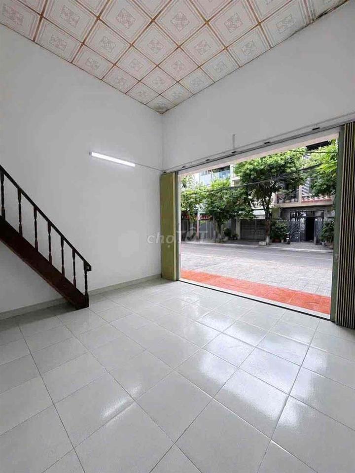 Cho thuê nhà mặt tiền Lý Triện 200m2 giá 8triệu