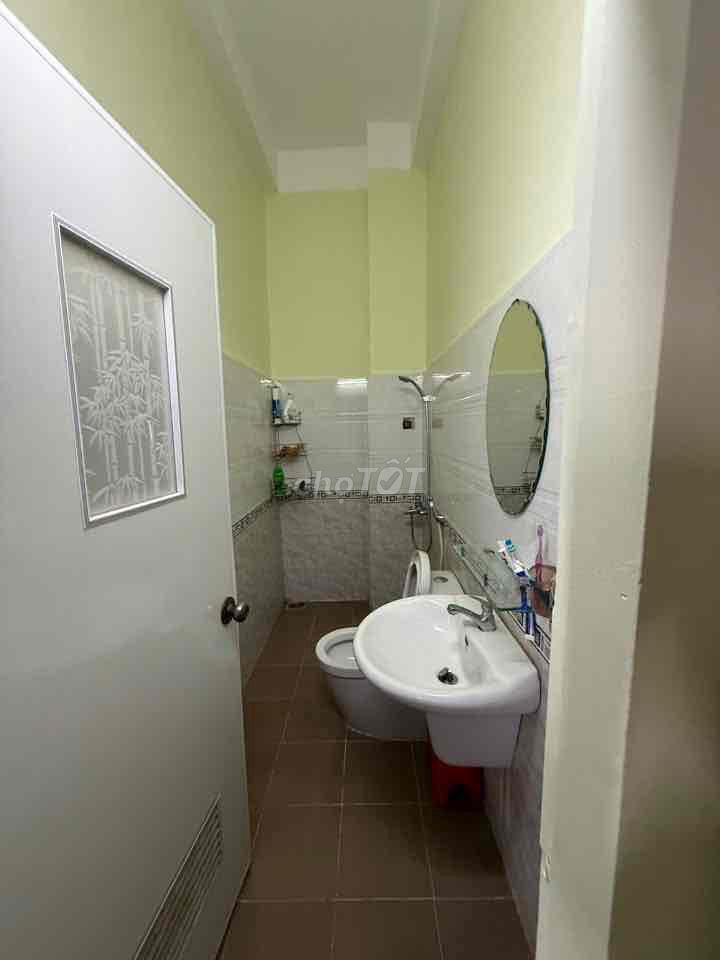 Cho thuê nhà 3 tầng Mai Xuân Thưởng 90m2 giá 14triệu