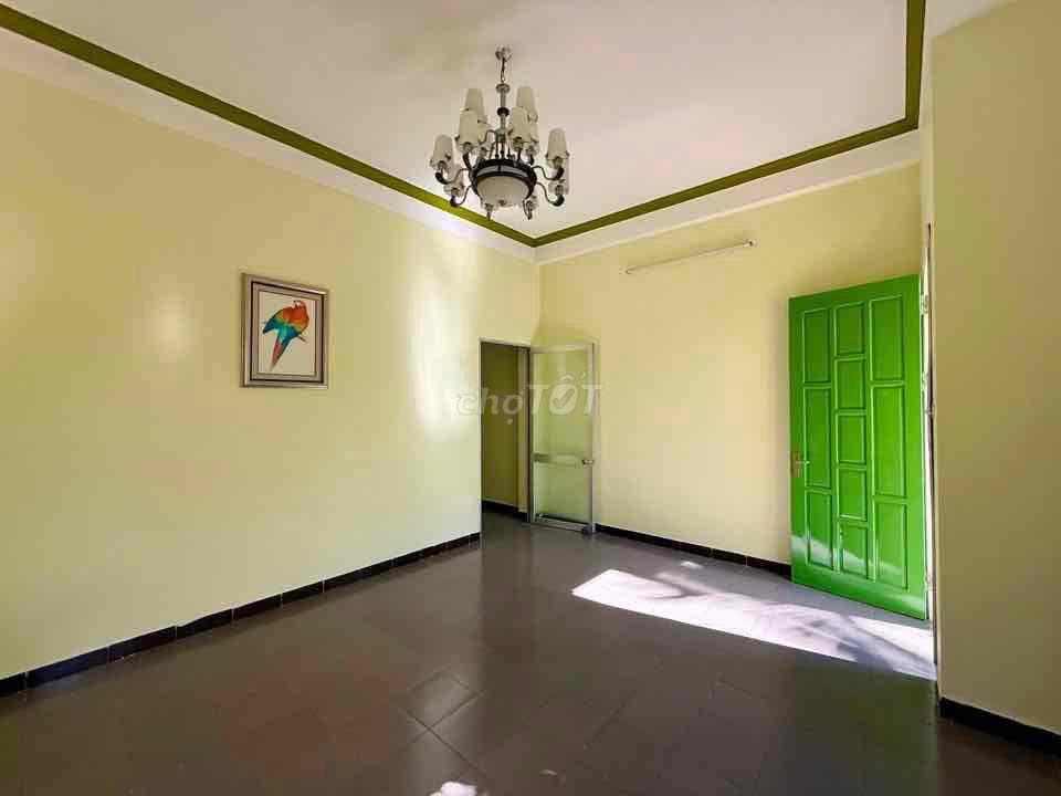 Cho thuê nhà 3 tầng Mai Xuân Thưởng 90m2 giá 14triệu