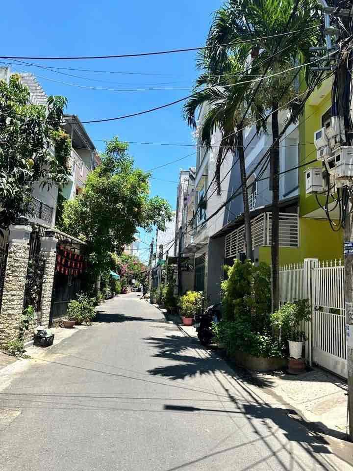 Cho thuê nhà 3 tầng Mai Xuân Thưởng 90m2 giá 14triệu