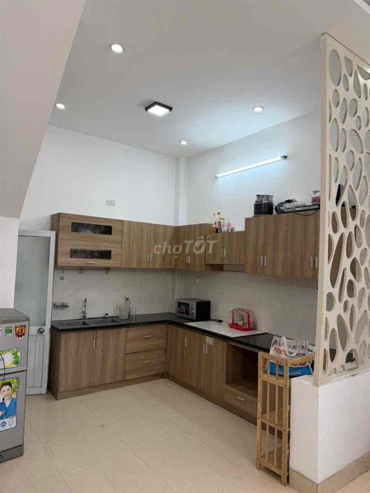 Cho thuê nhà 2 tầng kiệt Phạm Nhữ Tăng giá 8triệu