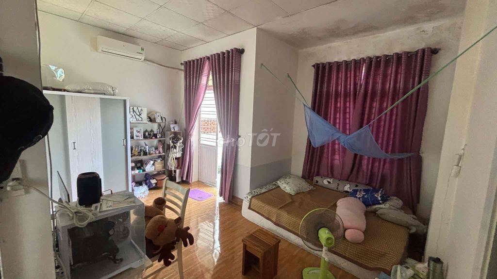 Cho thuê nhà 2 tầng đường Nguyễn Trung Ngạn gần Lê Đại Hành 7.5triệu