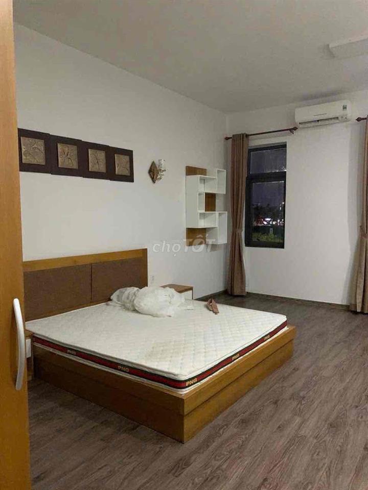Cho thuê nhà 3 tầng đường 10m5 quận Hải Châu giá 20triệu