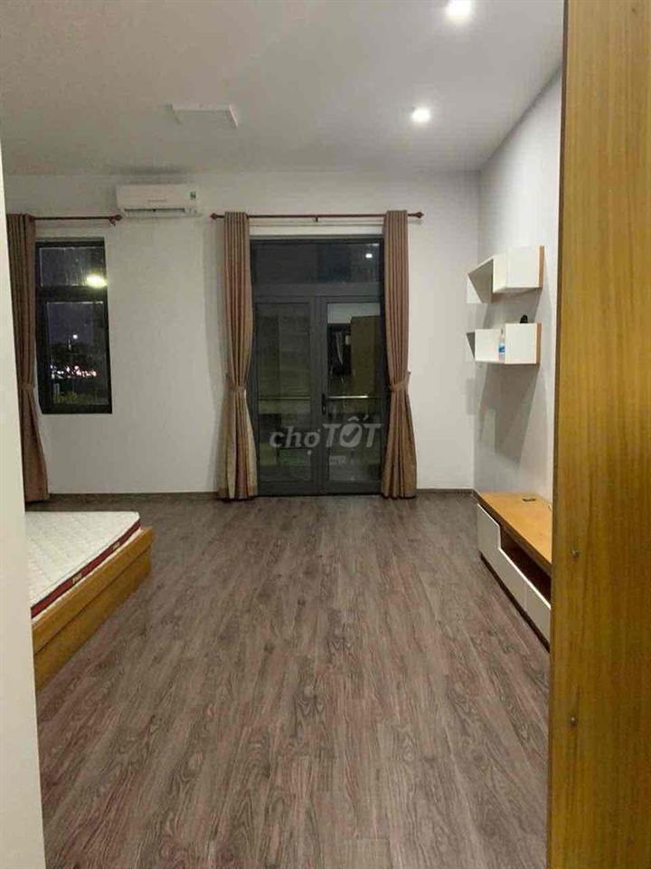 Cho thuê nhà 3 tầng đường 10m5 quận Hải Châu giá 20triệu