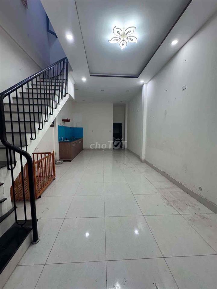 Cho thuê nhà 2 tầng K297 Trường Chinh phường An Khê giá 7triệu