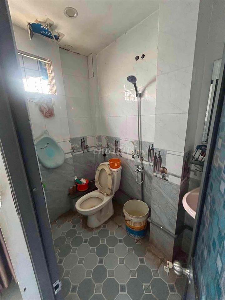 Cho thuê nhà kiệt Núi Thành gần Phan Đăng Lưu 4.5triệu