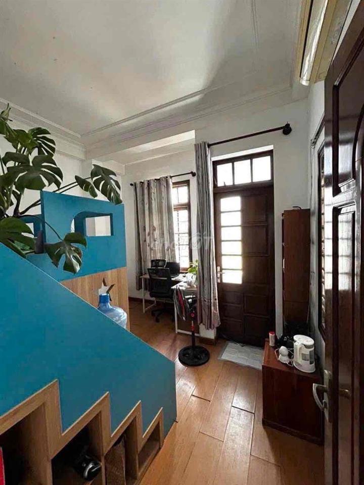 Cho thuê nhà 4 tầng kiệt Nguyễn Hoàng 3pn 3wc giá 13triệu