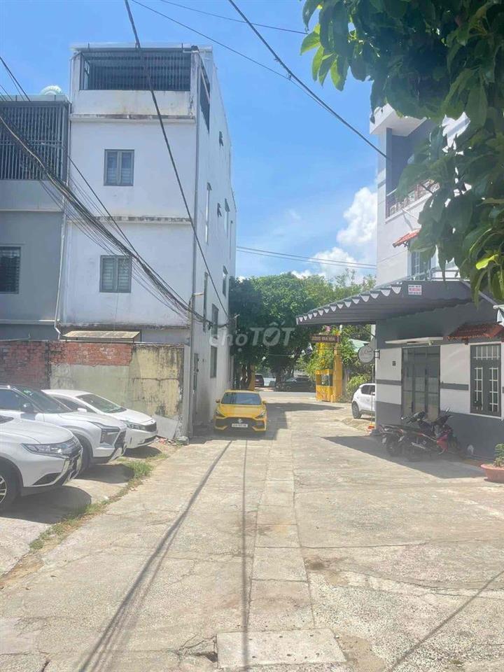 Cho thuê nhà kiệt 6m Hà Huy Tập 180m2 3pn 2wc giá 7.5trieu