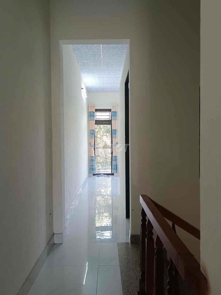 Cho thuê nhà 2 tầng mặt tiền Nại Hiên Đông 4 giá 12triệu