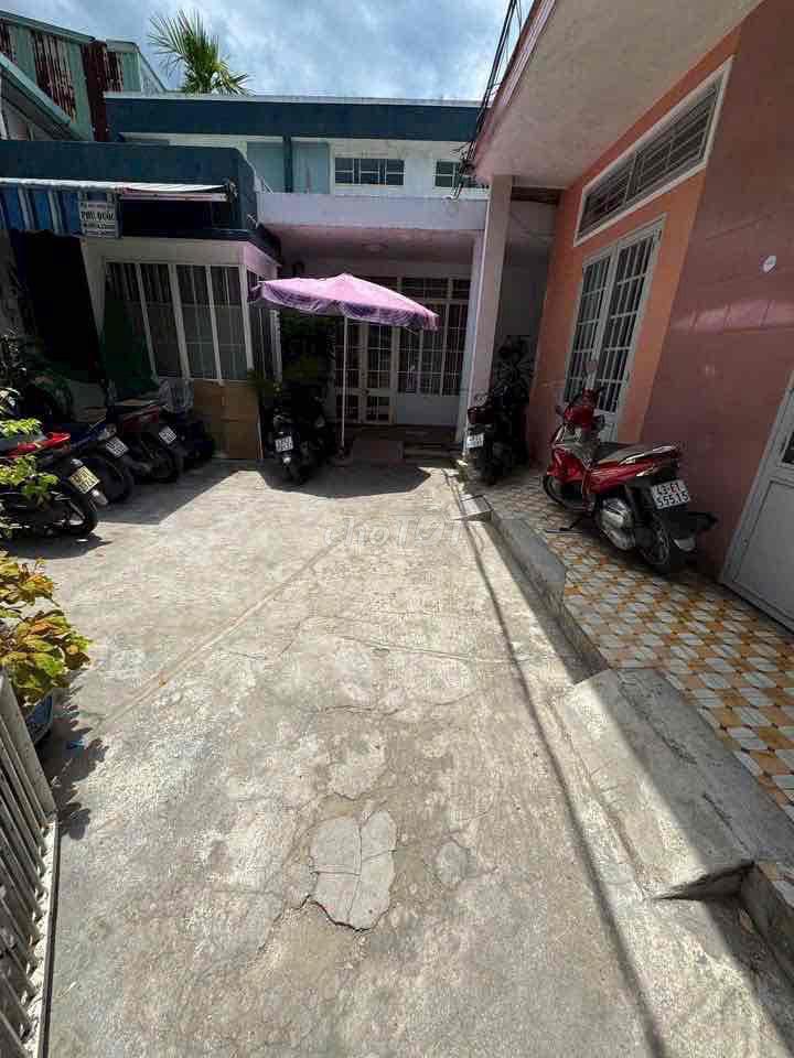 Cho thuê nhà kiệt Hoàng Diệu 3pn 2wc giá 8triệu