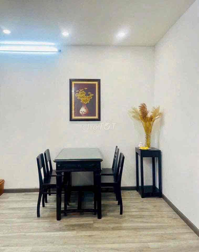 Cho thuê nhà kiệt Hoàng Diệu 3pn 2wc giá 8triệu