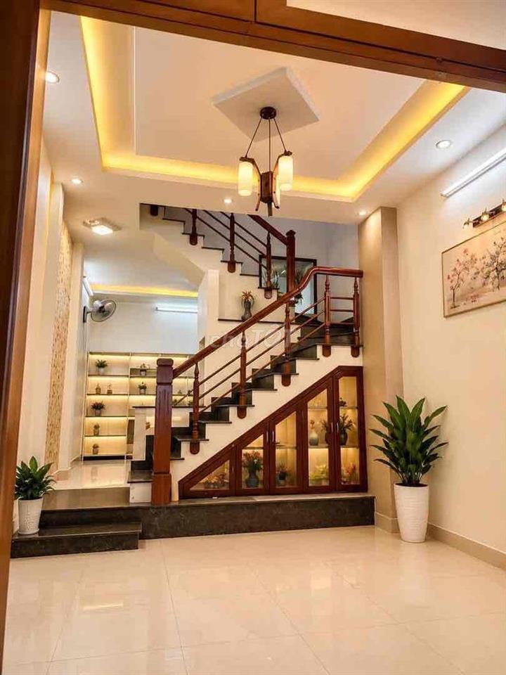 Cho thuê nhà 3 tầng kiệt Phạm Ngũ Lão gần chợ Cồn giá 9.5tr
