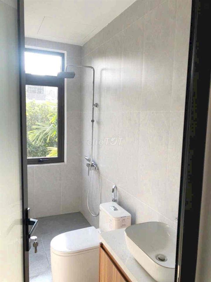 Cho thuê nhà 3 tầng 4pn 4wc mặt tiền Tú Quỳ 15triệu