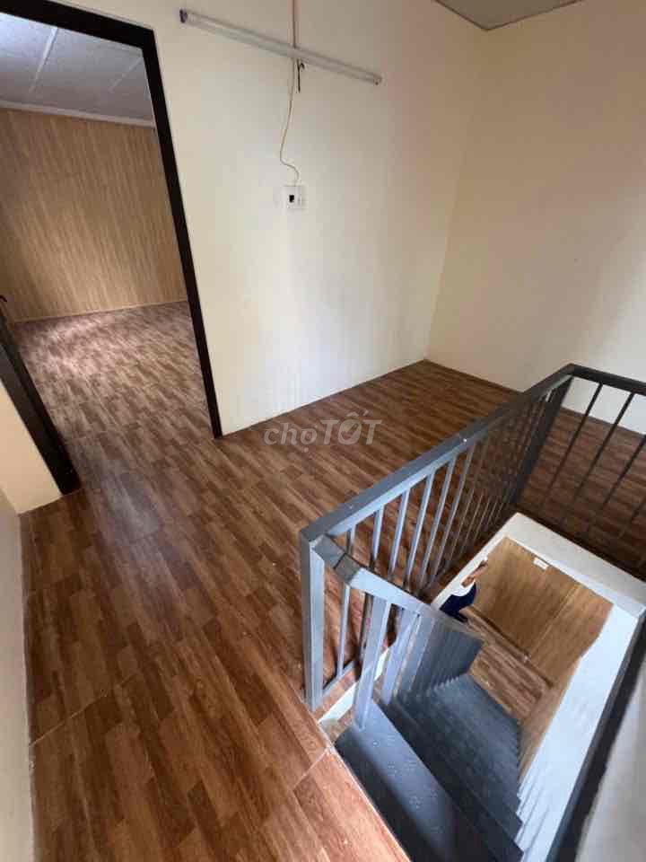 Cho thuê nhà 2 tầng 2 mặt kiệt Tô Hiến Thành giá 9triệu