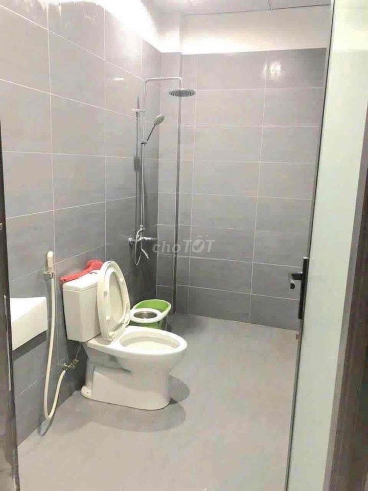 Cho thuê nhà mặt tiền Bùi Kỷ 2pn 2wc giá 11triệu